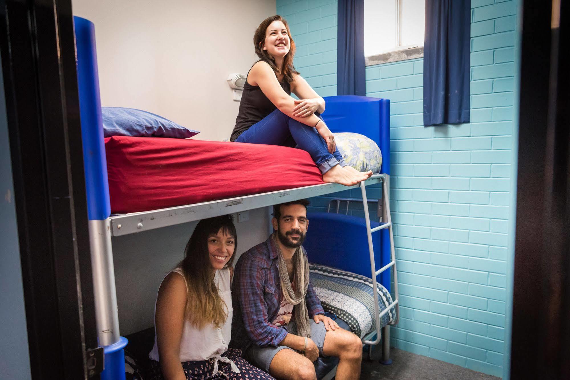 Blue Galah International Backpackers Hostel アデレード エクステリア 写真